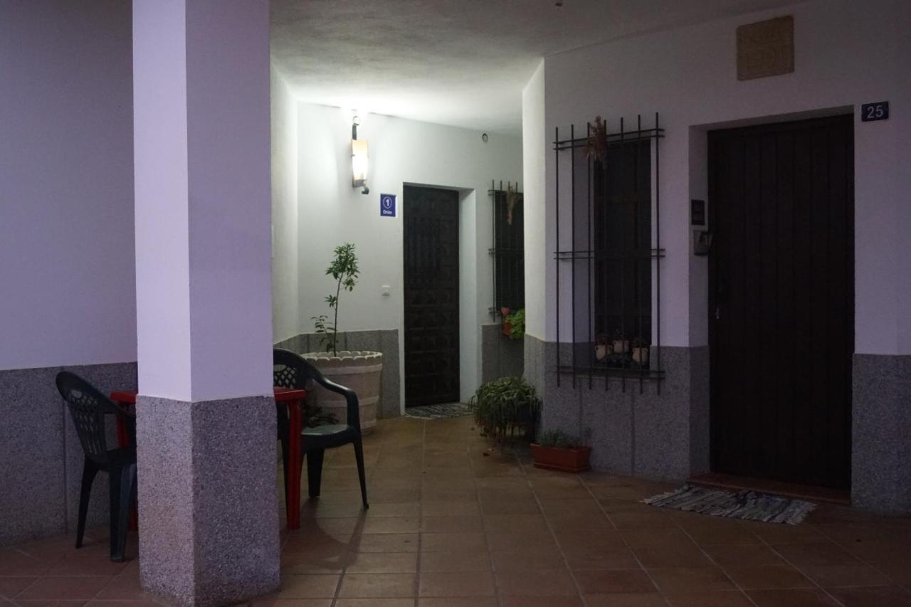 Apartamentos Estrellas De Monfraguee Торрехон-ель-Рубіо Екстер'єр фото